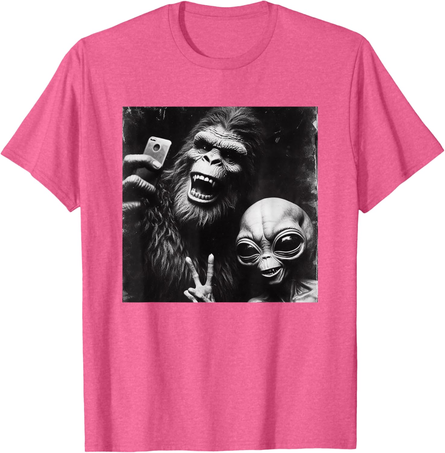 Funny Retro Bigfoot Alien Selfie T-Shirt for Unique Style Lovers - 25