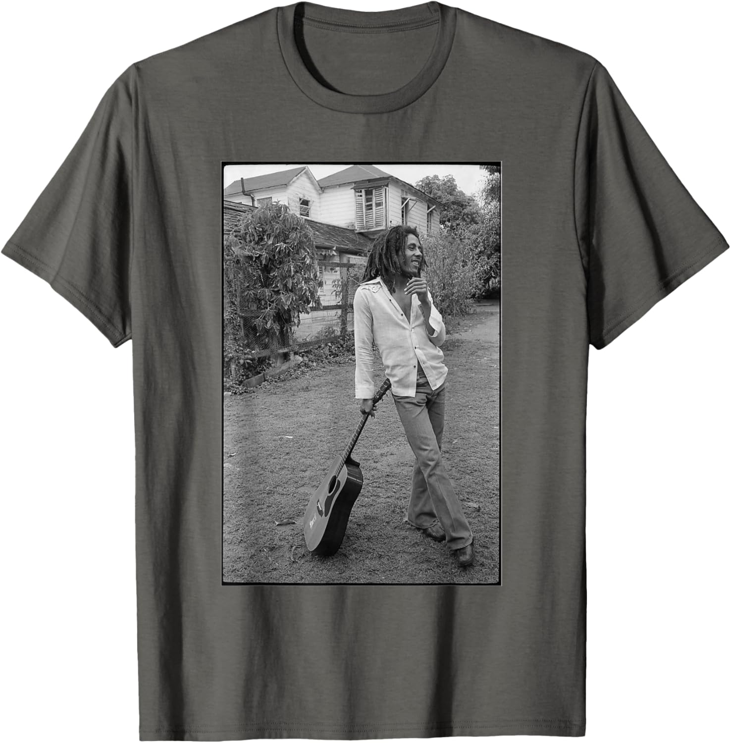 Bob Marley David Burnett Black and White Guitar Photo T-Shirt - 1