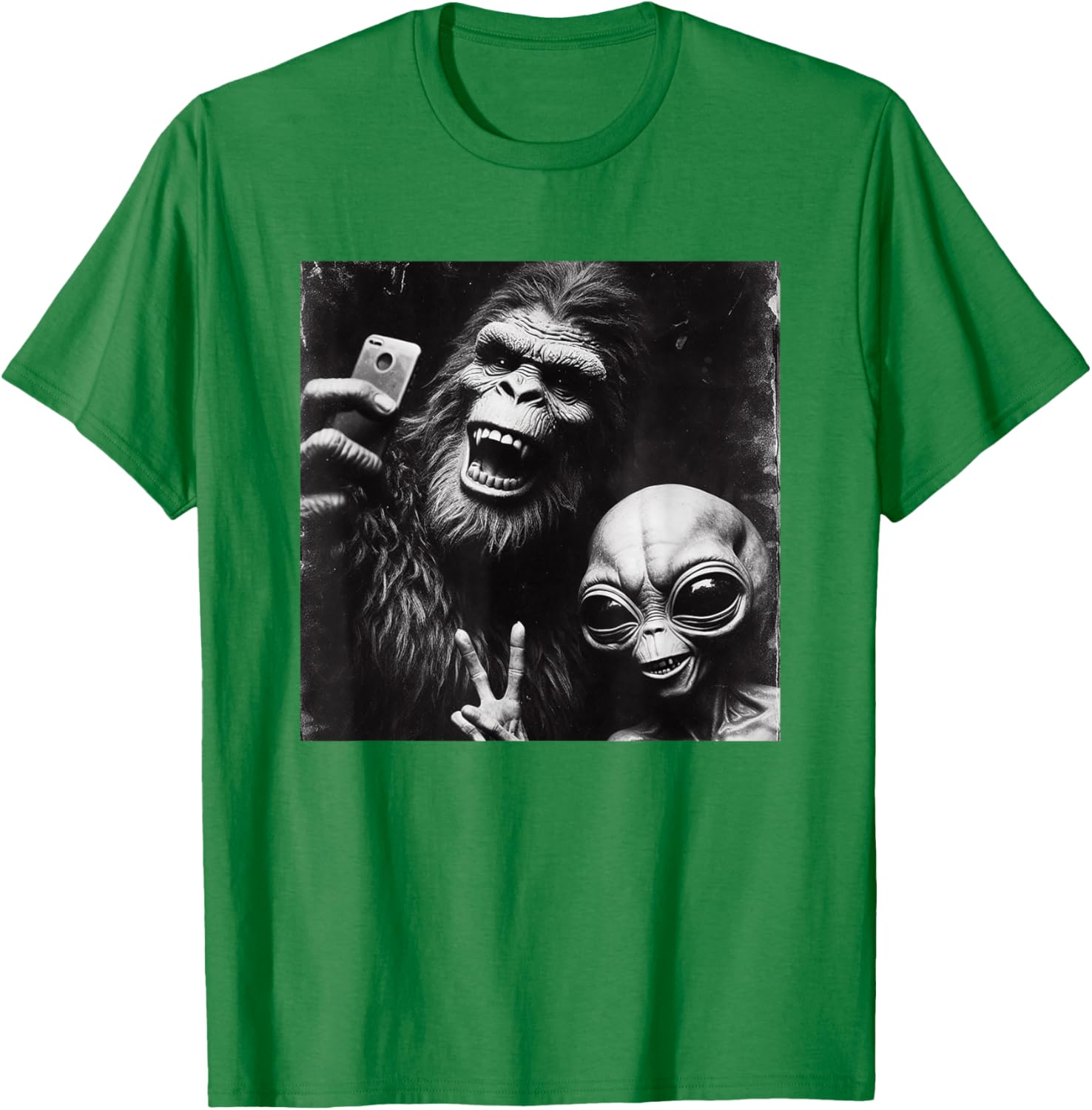 Funny Retro Bigfoot Alien Selfie T-Shirt for Unique Style Lovers - 18