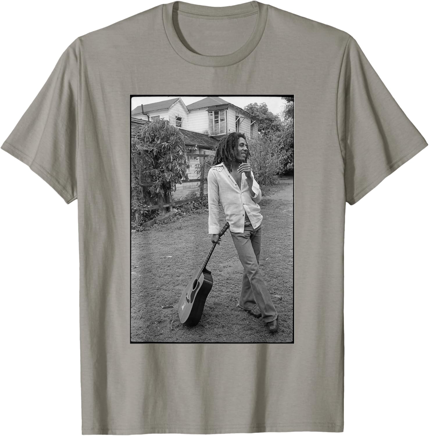 Bob Marley David Burnett Black and White Guitar Photo T-Shirt - 3